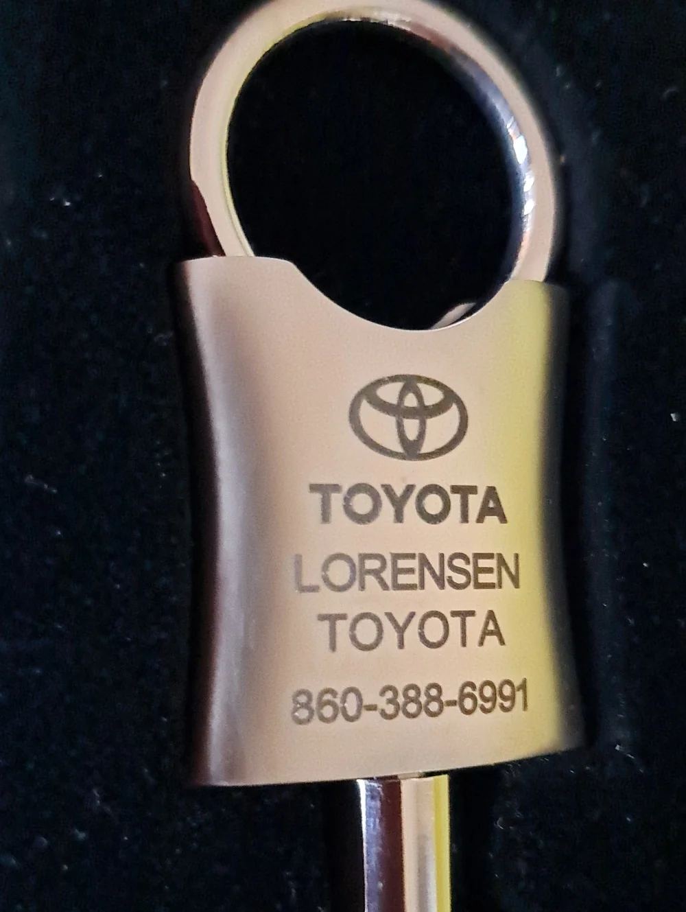 Toyota Logo Metal Removable 2 Rings Key ring NIB Westbrook, Connecticut Unisex
